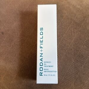 Rodan + Fields Defrizz+ Oil Treatment 2 Fl. Oz. Anti-Frizz Hair Product